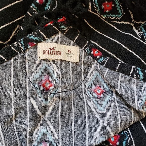 Hollister Strappy Crop Tank Tribal Print Tank Top - Picture 3 of 3